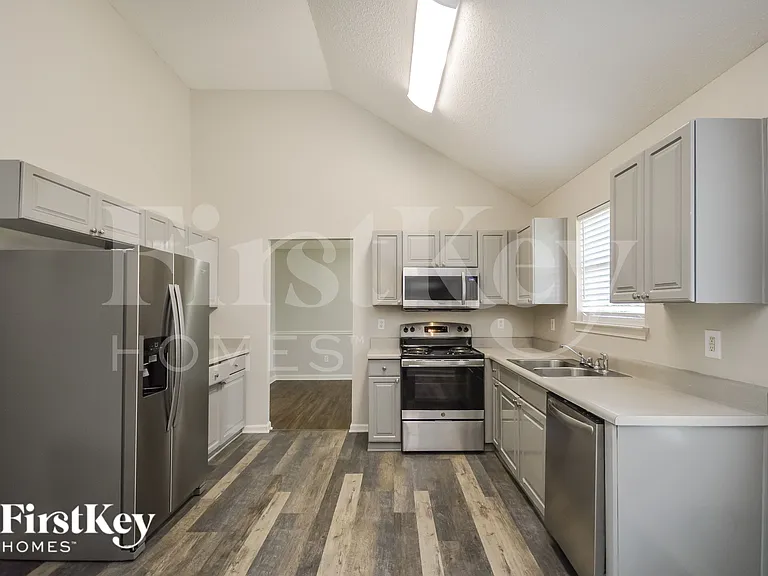 200 Windscape Dr — Photo 6
