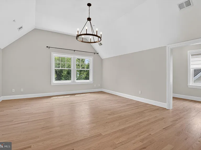 5718 Huntington Pkwy — Photo 45