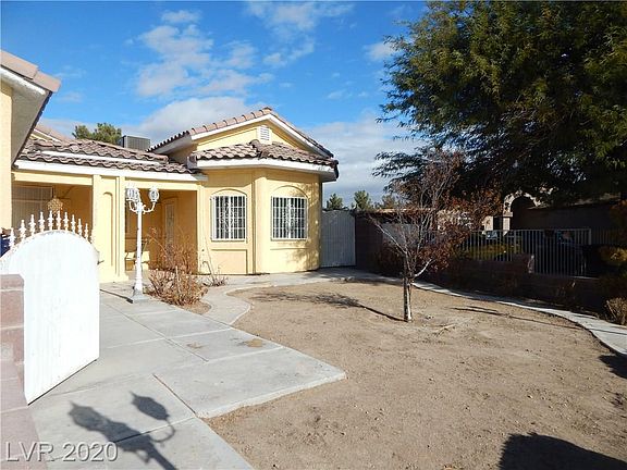 3rd image of 1520 Golden Sea Ln