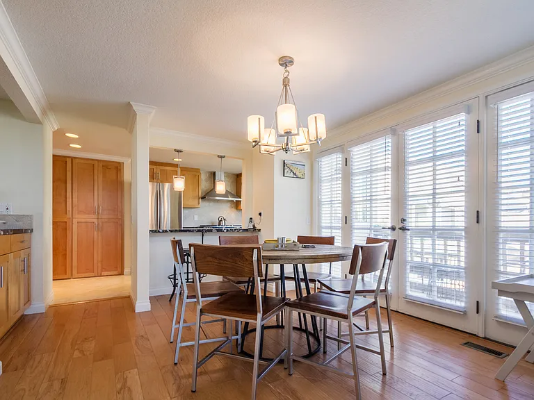 728 Jamaica Ct — Photo 103
