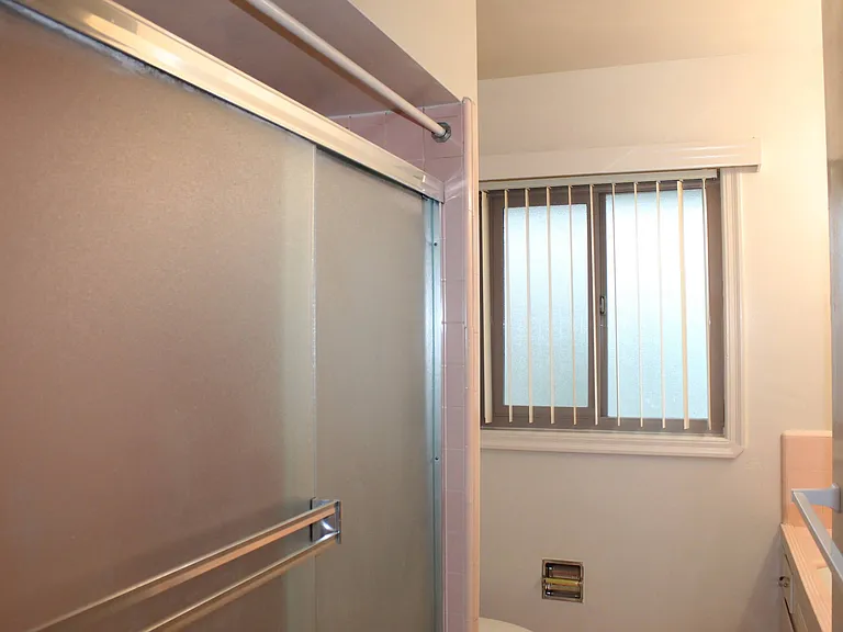 2x1 Bathroom 2x1 Bathroom