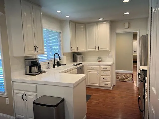 553 Bonita Ave — Photo 23