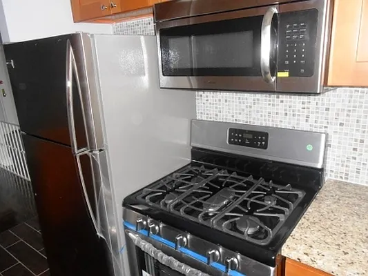 Sold by City Apt Group LLC | media 3