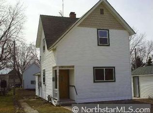 111 Paquin St W, Waterville, MN 56096