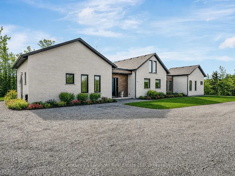 19485 Loyalist Pkwy — Photo 2