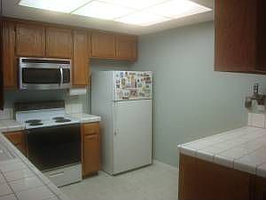 4th image of 968 Summerplace Dr