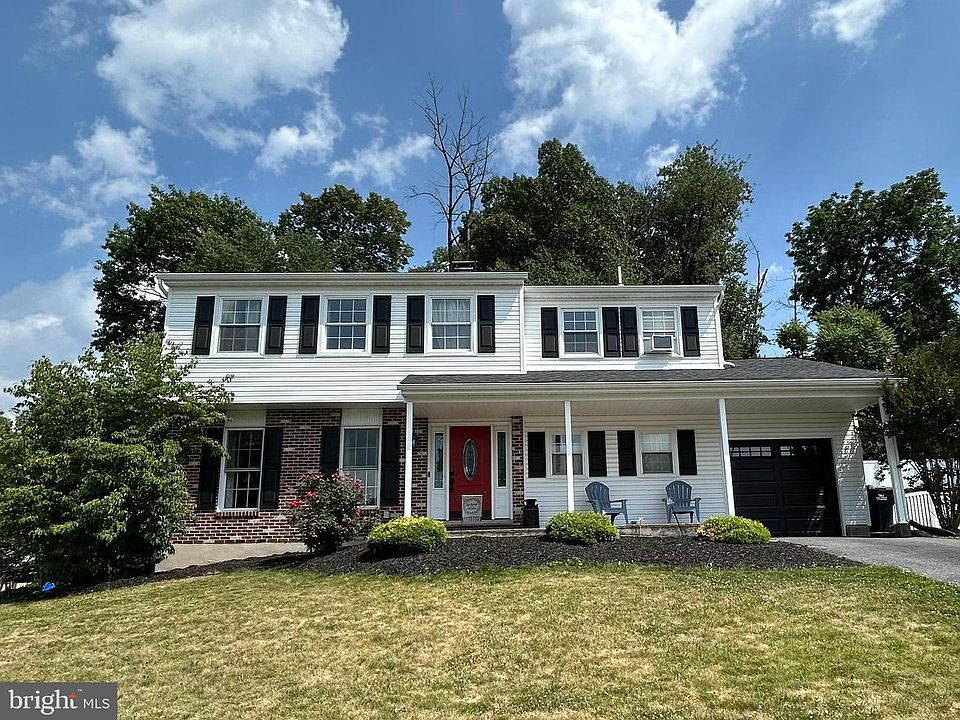 1st image of 21 Matthew Dr