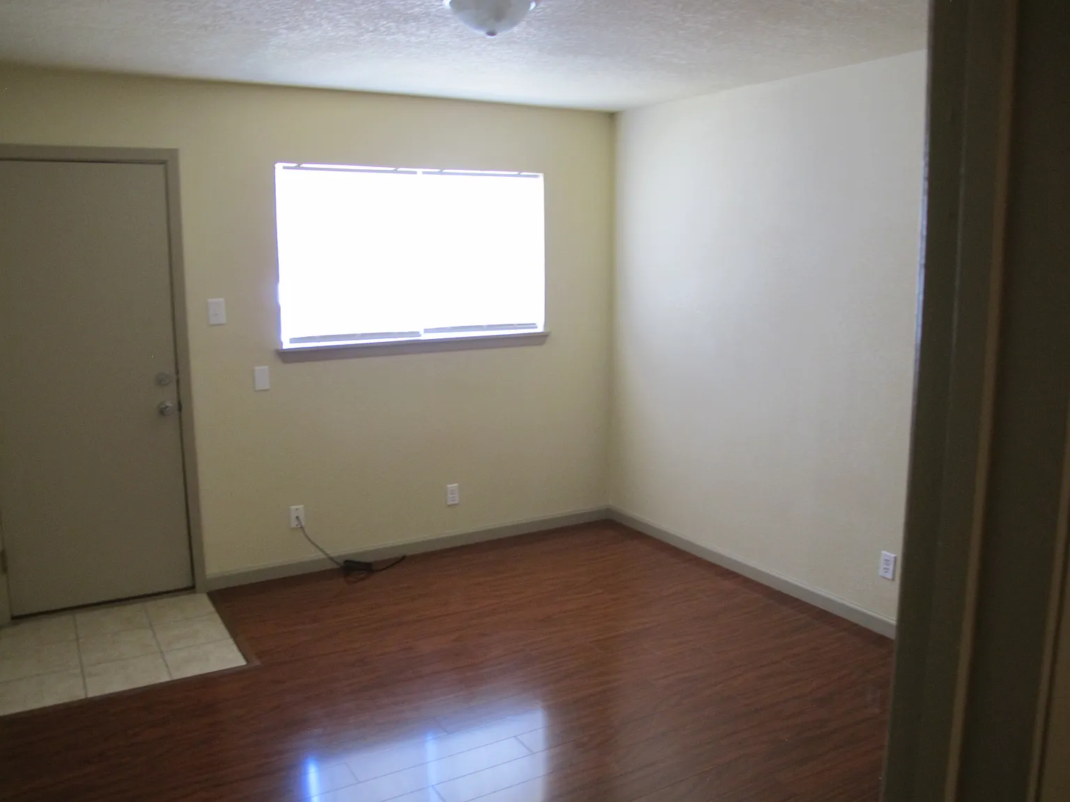 2 bed, 800 sqft, $800 — Photo 4