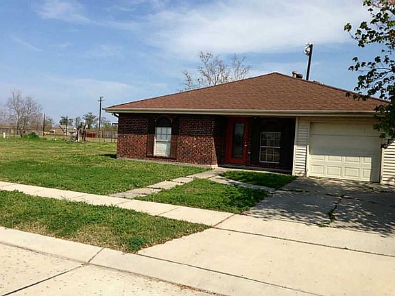 2nd image of 3805 Evangeline Dr