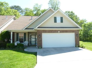 7202 Oakfield Ln, Powell, TN 37849