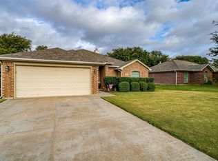 1108 Brown Crest Rd, Burleson, TX 76028