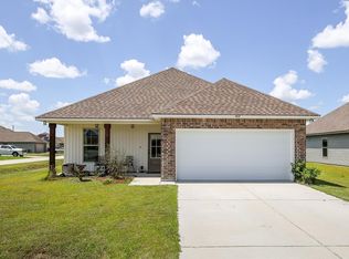 303 Settlers Run Dr, Thibodaux, LA 70301