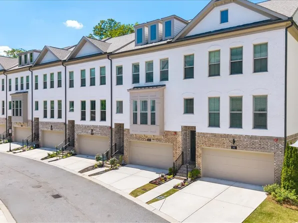 209 Mitchell Ln, Woodstock, GA 30188