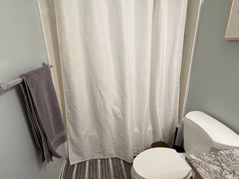 721 N Skipton Dr — Photo 32