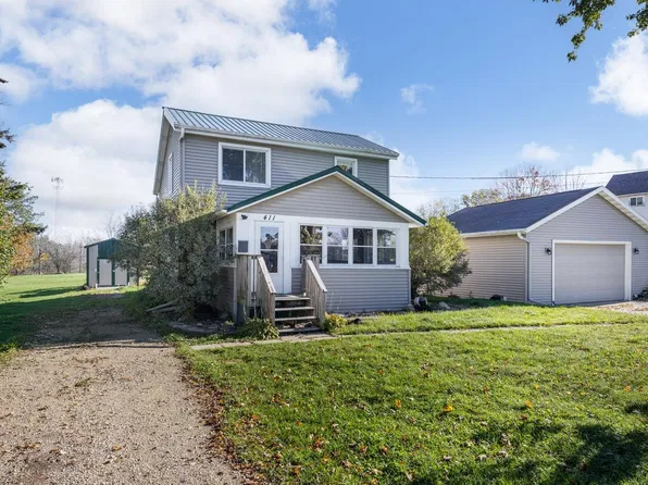 411 Stoughton Rd, Edgerton, WI 53534