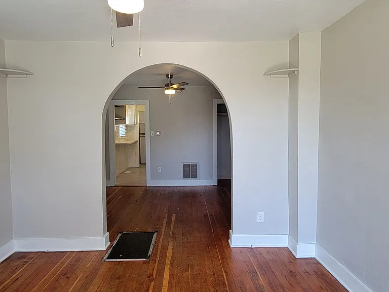 2043 Eaton St — Photo 26