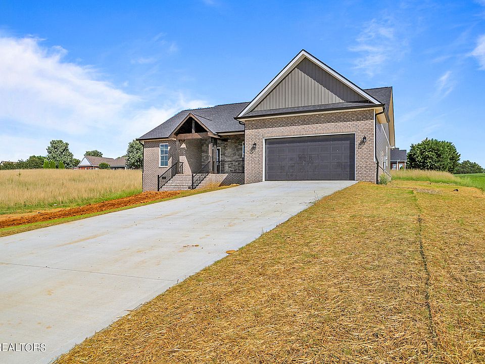 1st image of 166 Old Hickory Cir