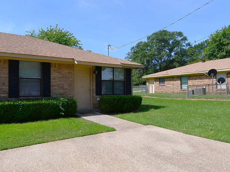 203 Memory Ln #C — Photo 1