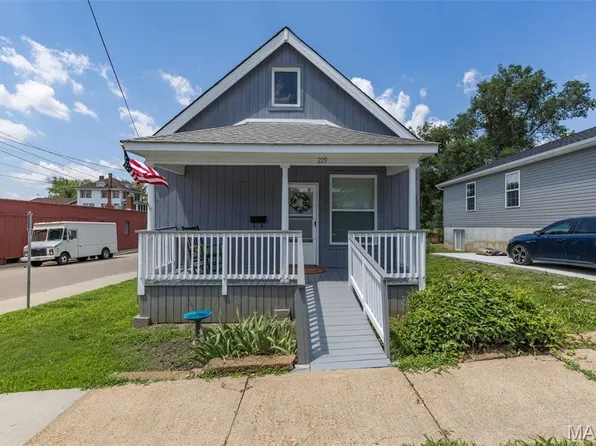 229 Broadway Ave, Crystal City, MO 63019