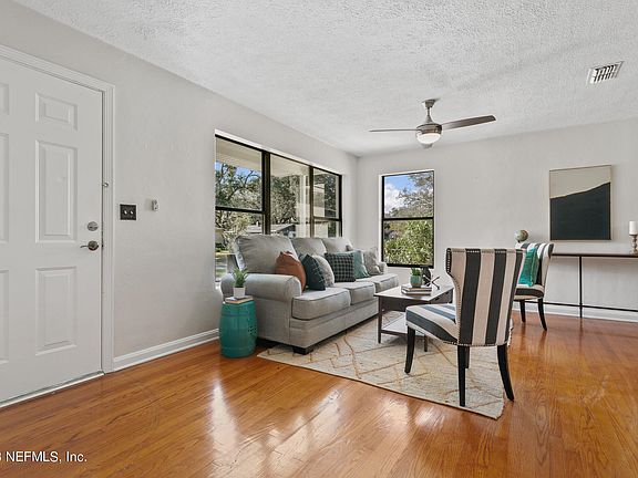 4th image of 6213 MERCADO Drive