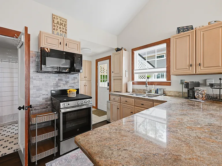 11 Cedar Dr — Photo 12