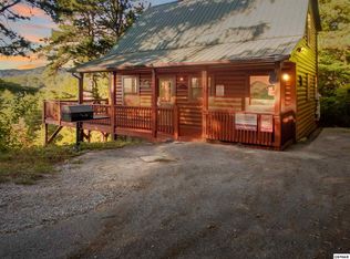 2578 Raccoon Hollow Way, Sevierville, TN 37862