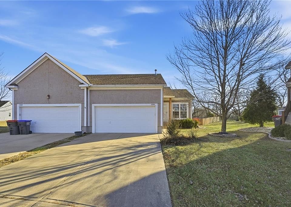 1st image of 1305 159th St