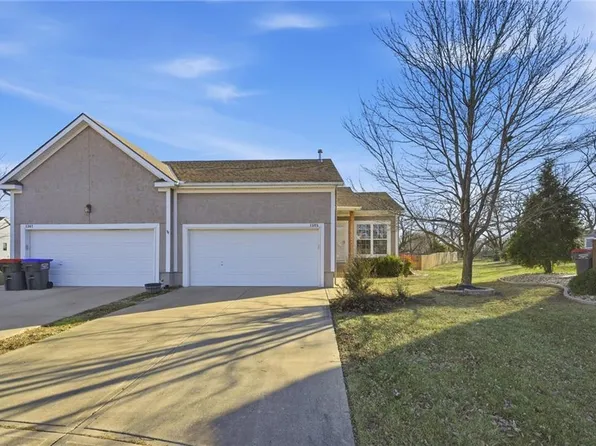 1305 159th St, Basehor, KS 66007