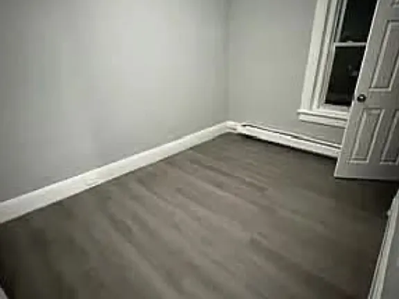 1148-1150 Mary St #2B — photo 4 of 5