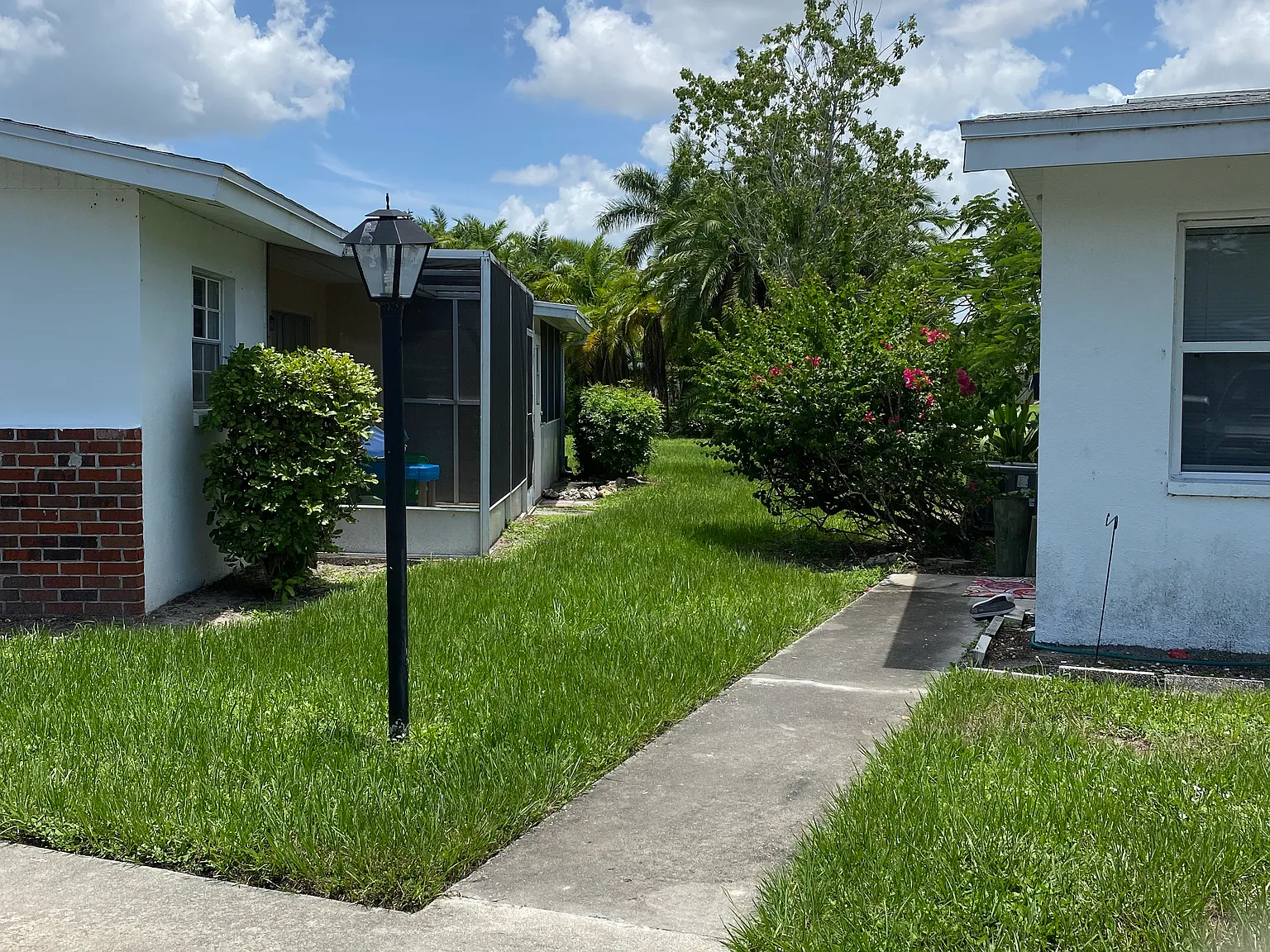 2 bed, 650 sqft, $1,340 — Photo 2