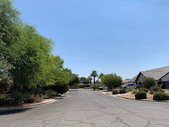 5th image of 4460 Denia Cir