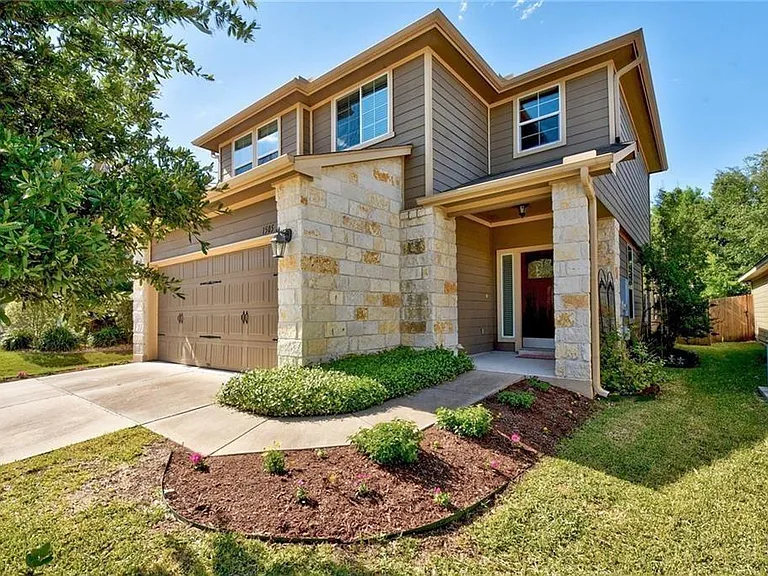 1505 Beebrush Ln — Photo 1