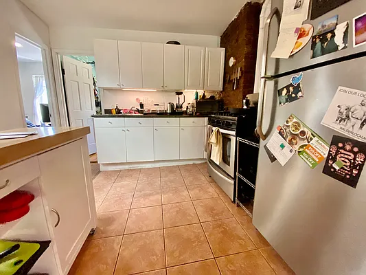 Rented by Highline Residential | media 5