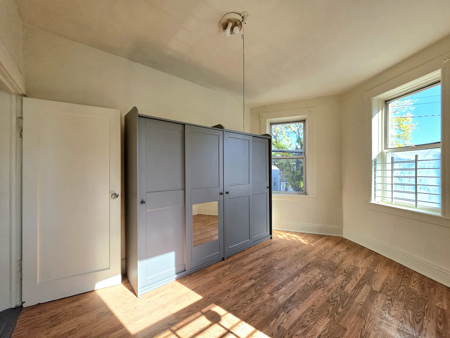 2 bed, $1,600 — Photo 4