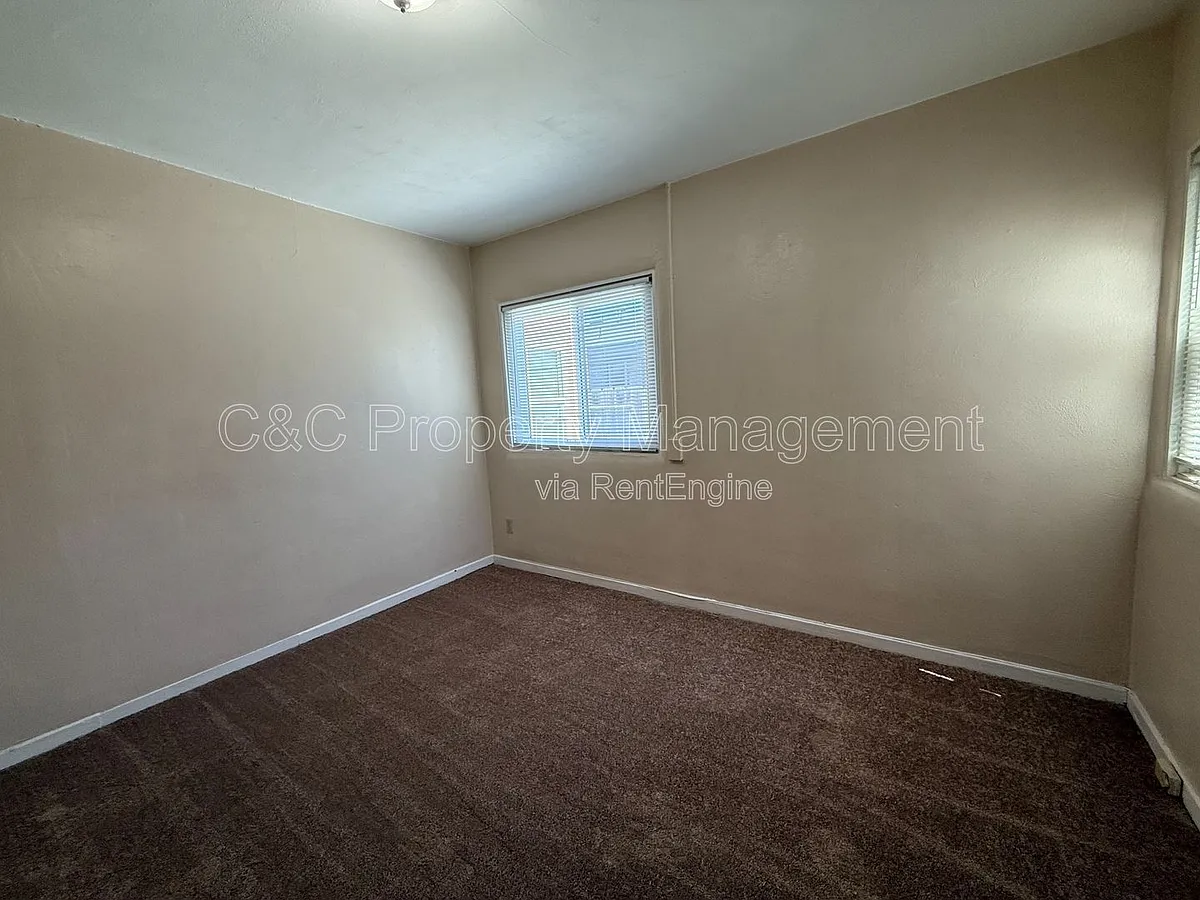 Building Photo - 500 Hamilton Ave #C