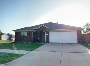 16213 Seminole Dr, Edmond, OK 73013