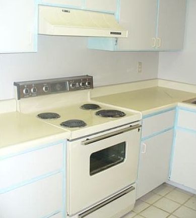 4th image of 13059 Lincoln Way APT F
