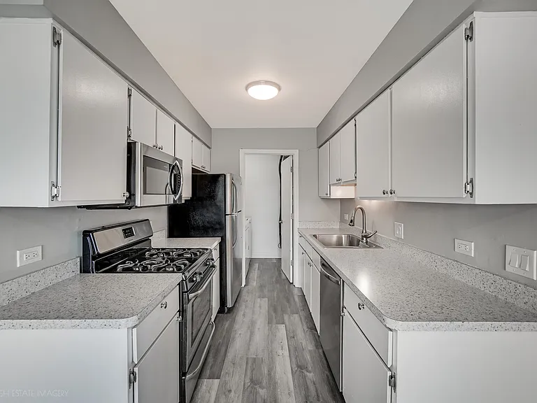 103 Red Barn Rd — Photo 4