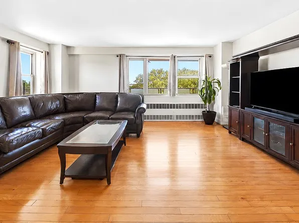 240 Cozine Ave APT 5D, Brooklyn, NY 11207