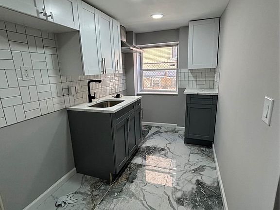 5th image of 86 Irving St #G