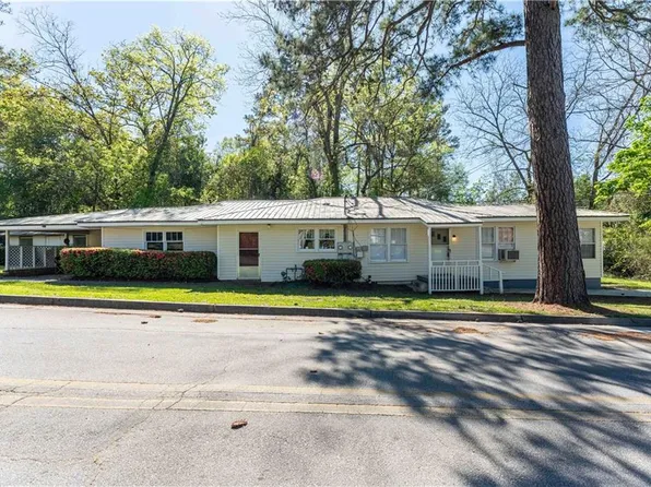 1211 Pinewood Dr SE, Milledgeville, GA 31061