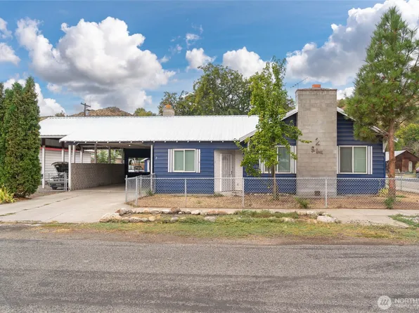 2 S Elm Street, Omak, WA 98841