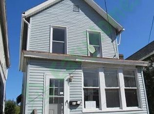 11 E Gaskill Ave, Jeannette, PA 15644