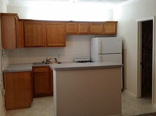 11 E Sterling St, Baytown, TX 77520