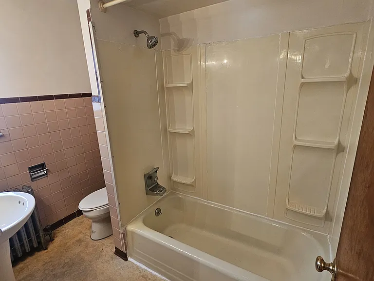 1201 Illinois Ave #2 — Photo 11