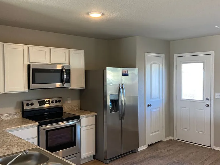 1750 Ryder St — Photo 5