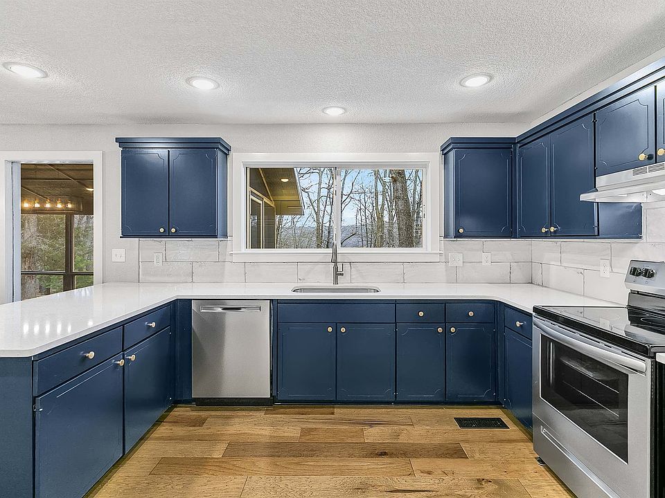 1st image of 19 Bosworth Cir