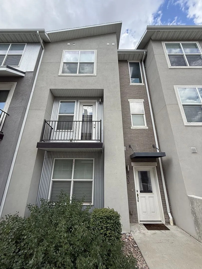 A Must See Beautiful, Modern Style, Quiet Community, Spacious 3-Bedroom Spanish Fork Townhome Gra... — Photo 1