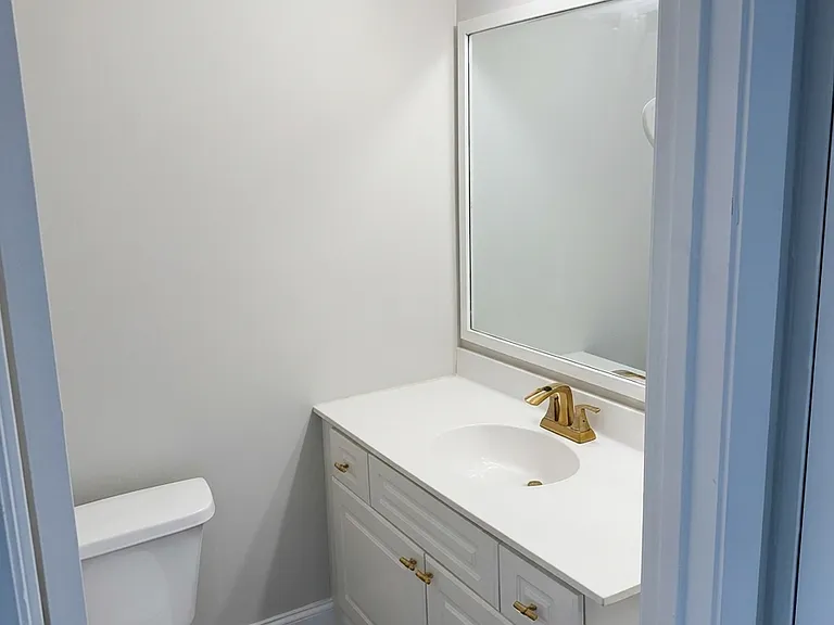 18511 Blair Ave — Photo 15