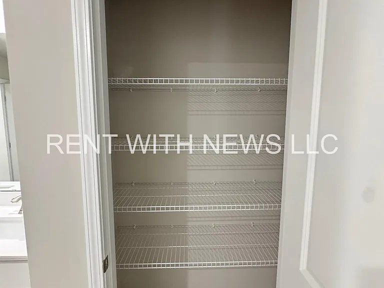 649 White Birch Ln — Photo 22